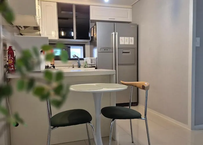 Fine House, 3rooms, 2bathrooms, Subway 7line, #elevator, #seongsu * Seoul